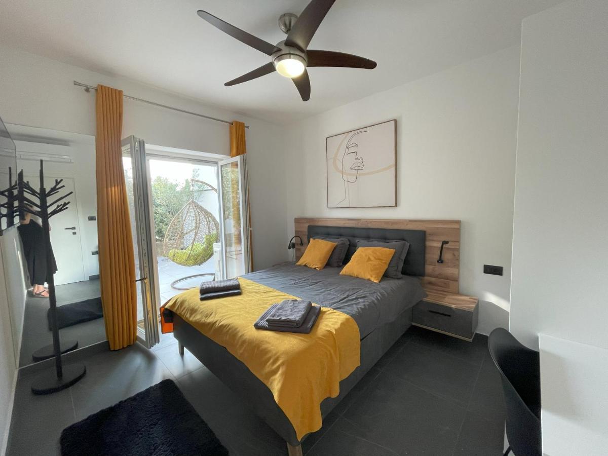 Valkane Beach Apartments Póla Kültér fotó