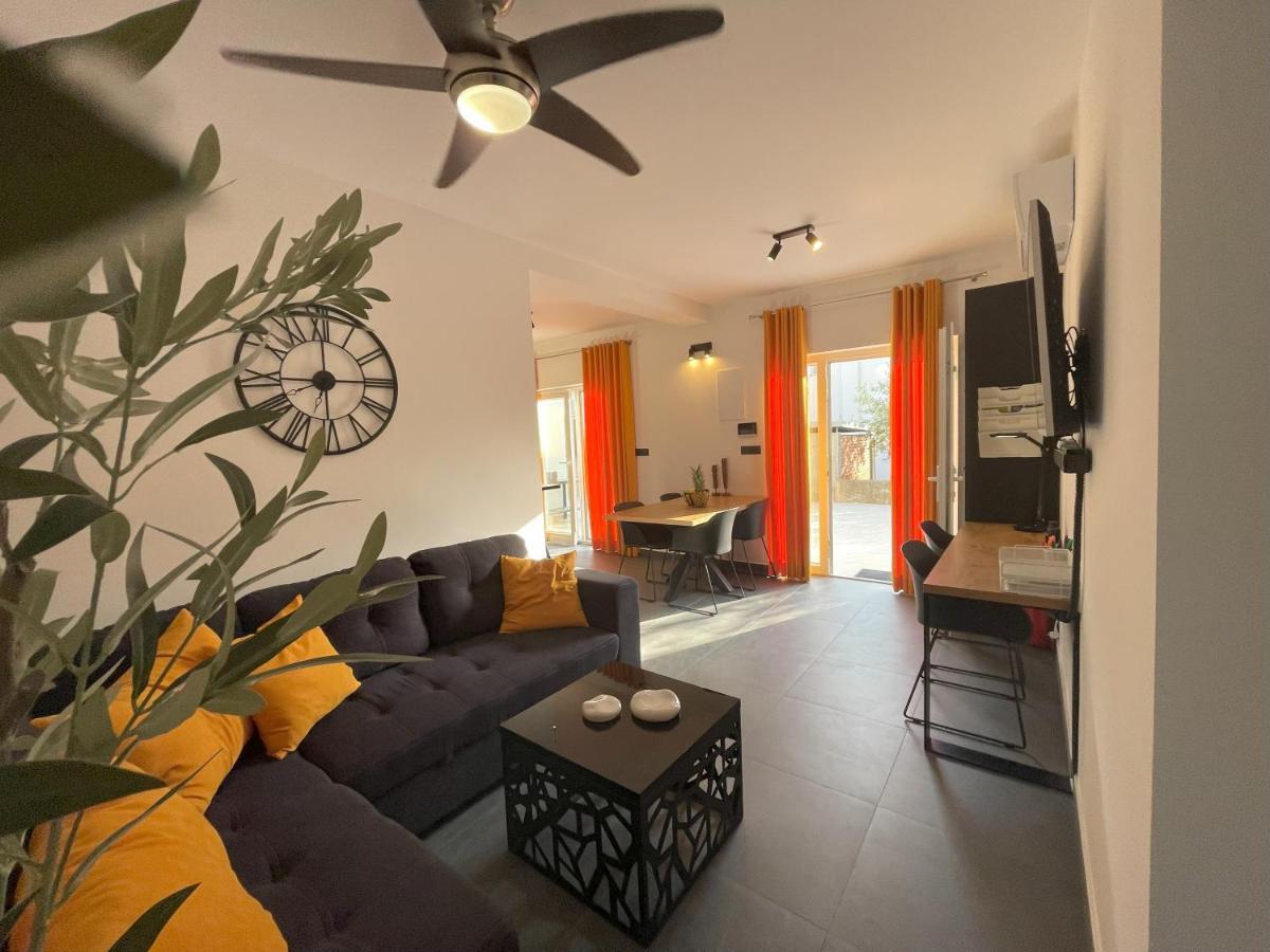Valkane Beach Apartments Póla Kültér fotó