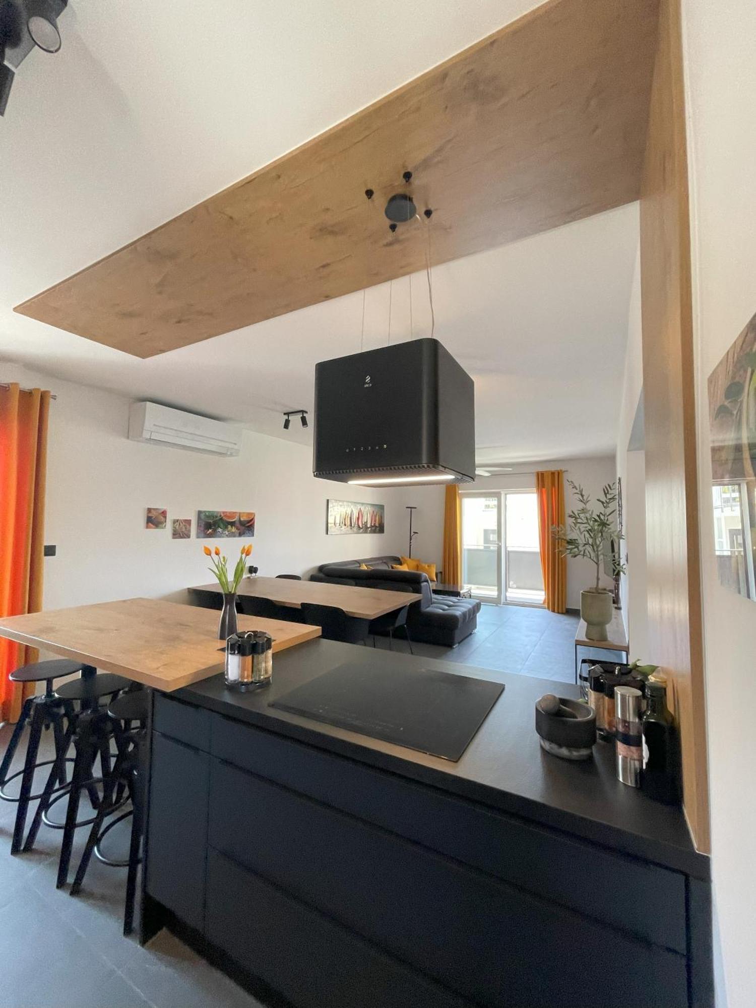 Valkane Beach Apartments Póla Kültér fotó