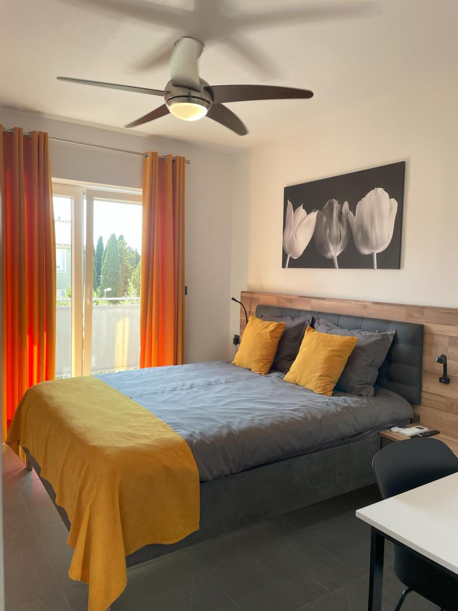 Valkane Beach Apartments Póla Kültér fotó